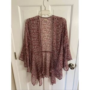 Hollister lightweight floral paisley kimono size XS